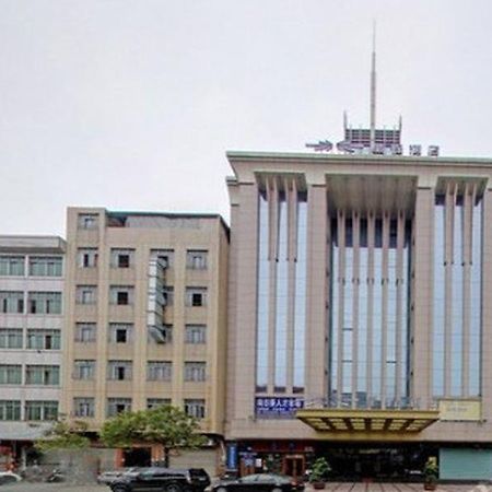 Starway Hotel Guangzhou Xintang Branch Luaran gambar
