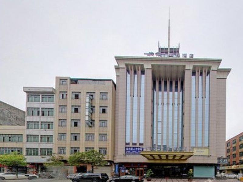 Starway Hotel Guangzhou Xintang Branch Luaran gambar